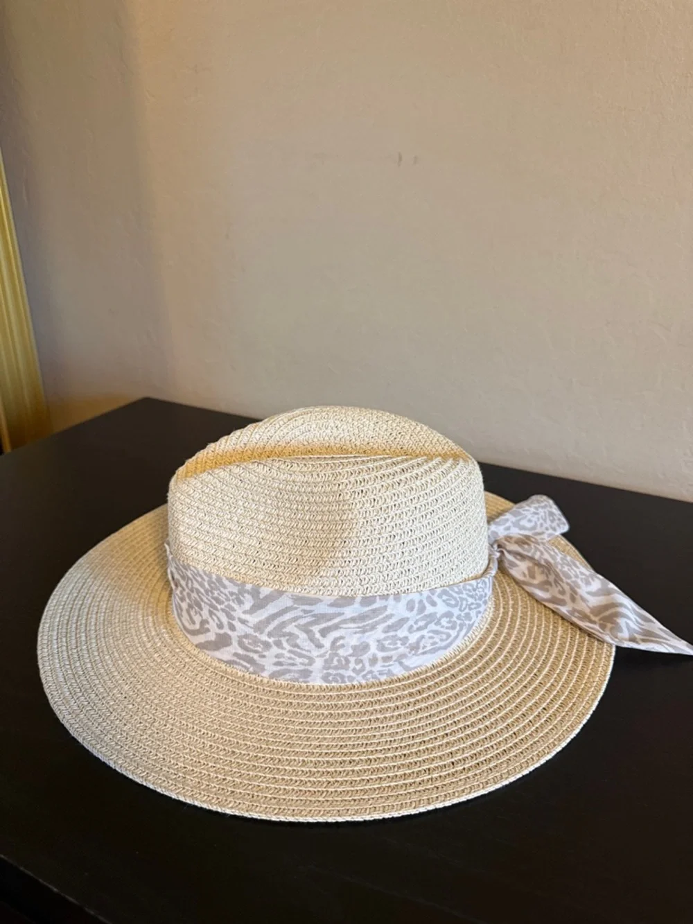 Vince Camuto Women’s Natural Sun Hat Animal Print Scarf Band NEW